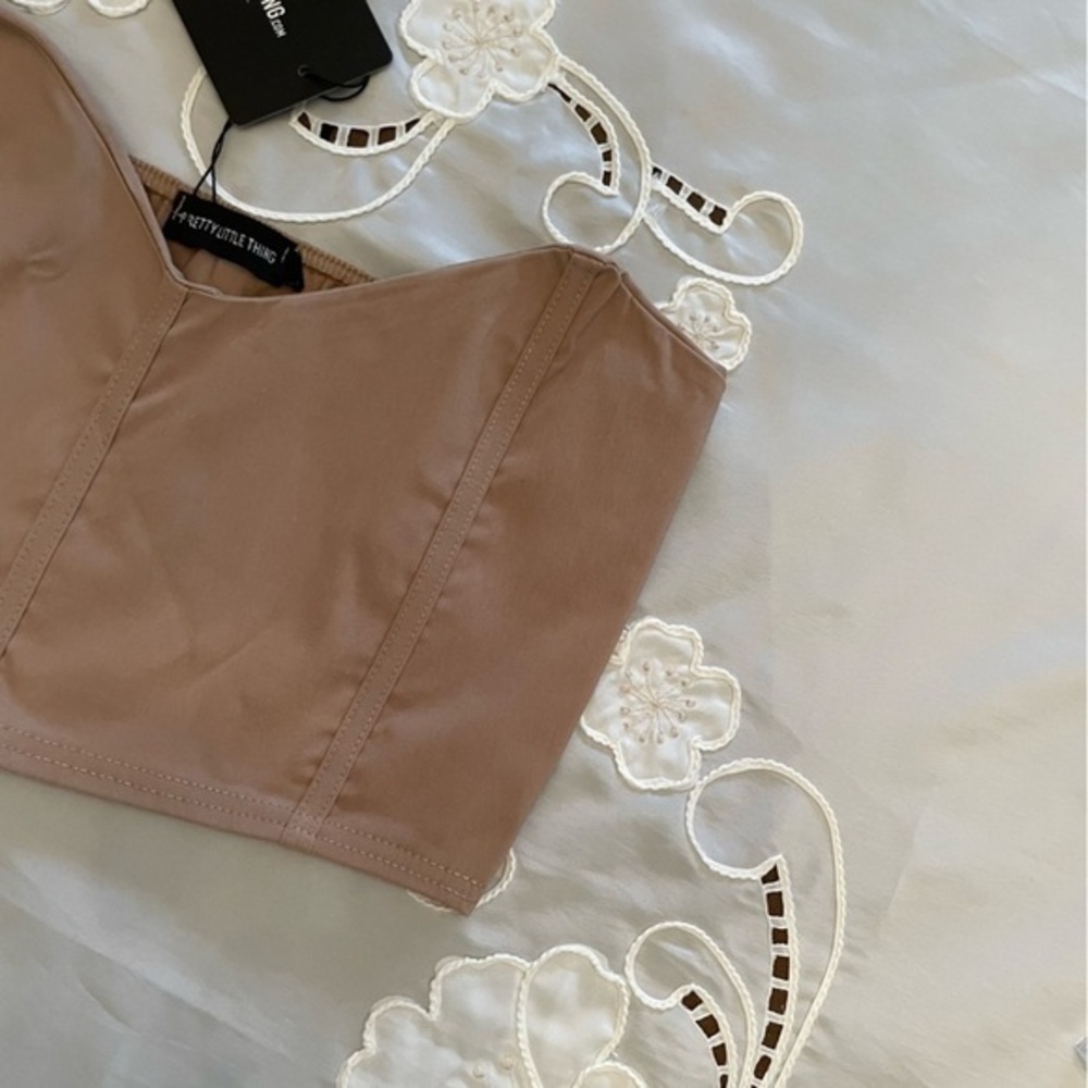 New PLT Cropped Corset Style Top - Picture 4 of 6